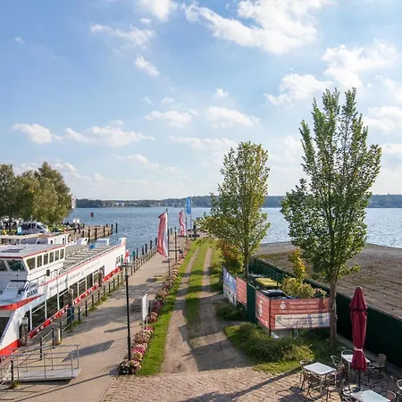 Modernes Am * Waren (Mueritz)